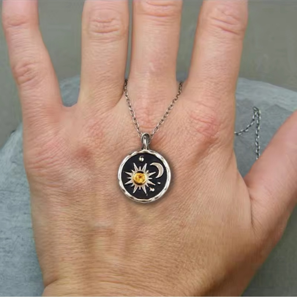 18K White Gold Sun And Moon Medallion Pendant With Amber Gemstone Inlay - Picture 7 of 8